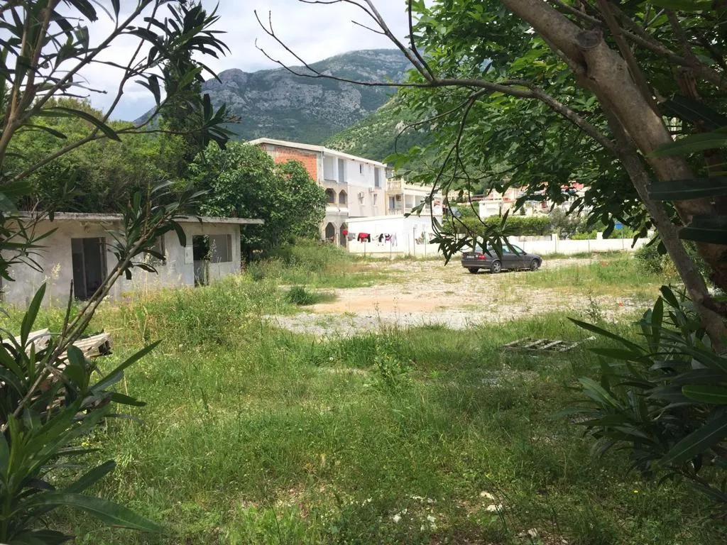 Land plot by the sea in Canj